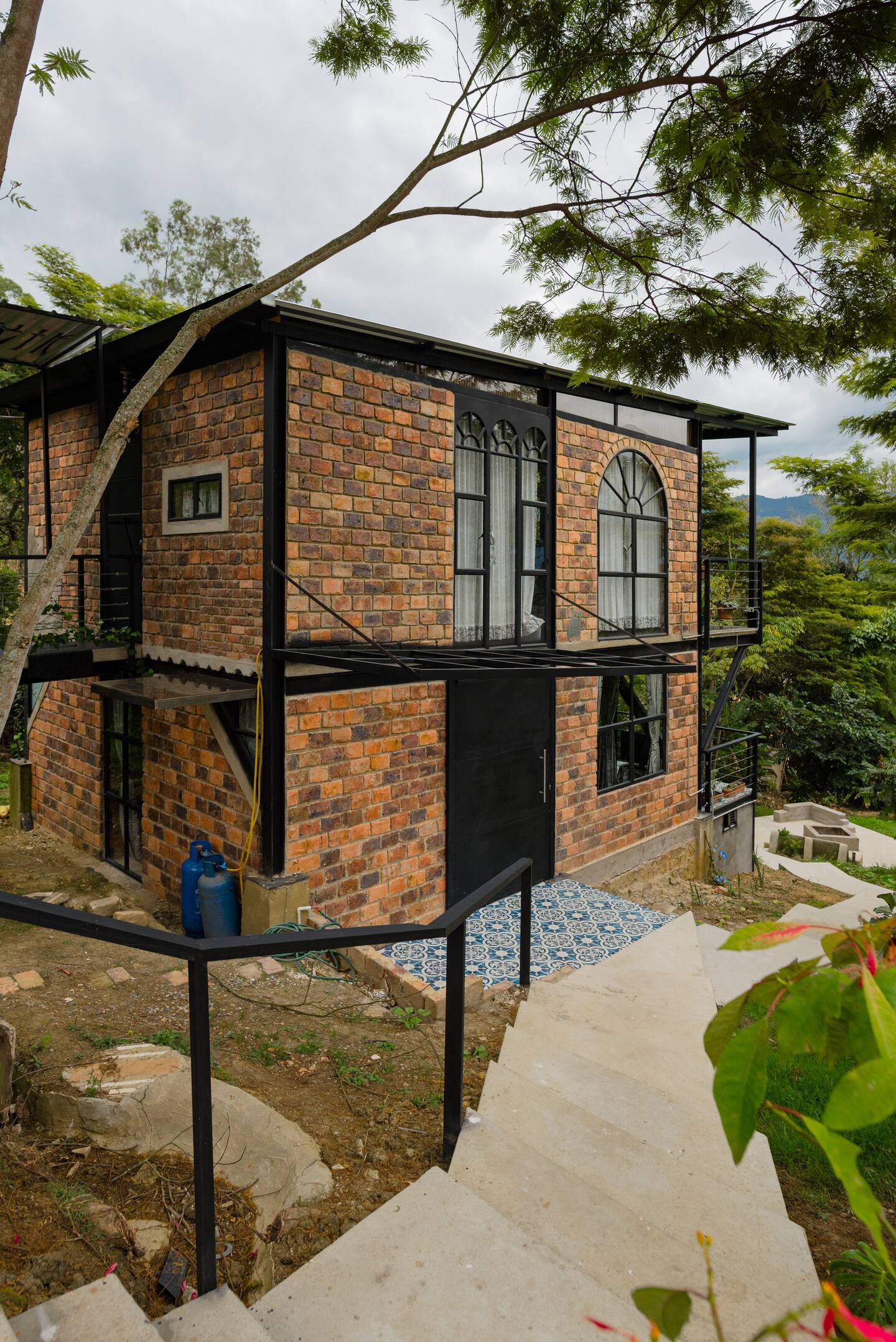 Fachada de ladrillo de El Estudio